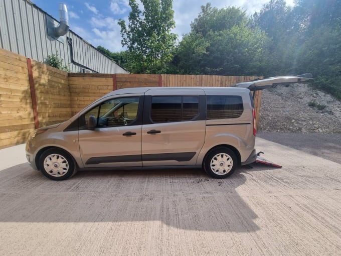2025 Ford Grand Tourneo Connect