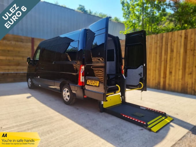 2025 Renault Master