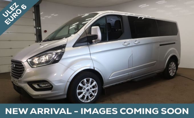 2025 Ford Tourneo Custom