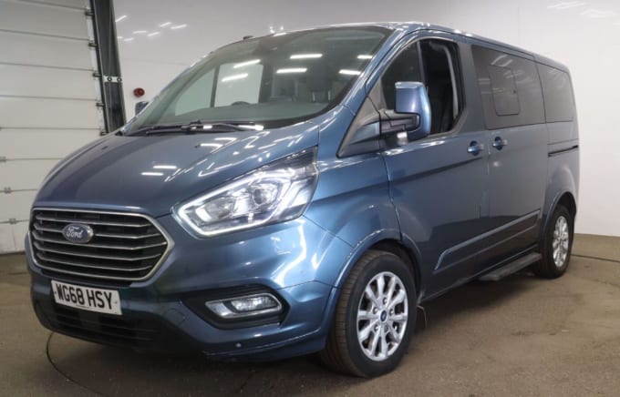 2025 Ford Tourneo Custom