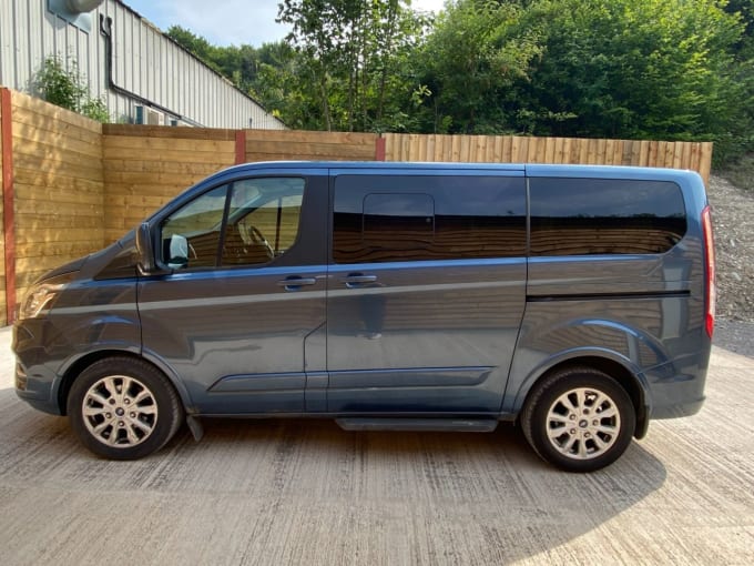 2025 Ford Tourneo Custom
