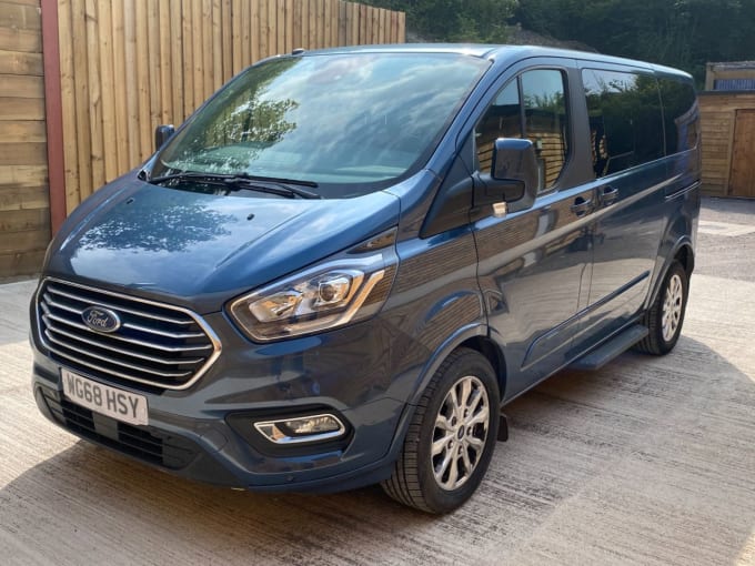 2025 Ford Tourneo Custom