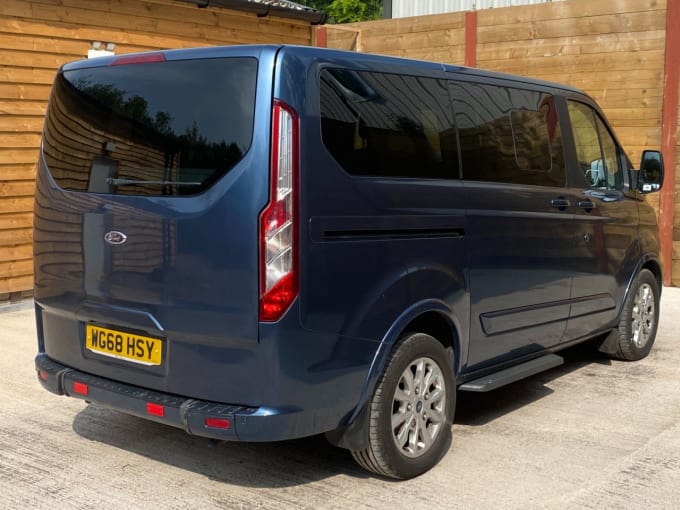 2025 Ford Tourneo Custom