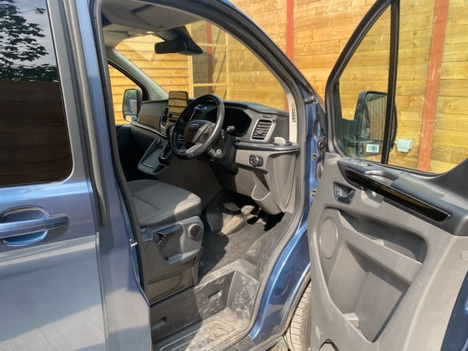 2025 Ford Tourneo Custom
