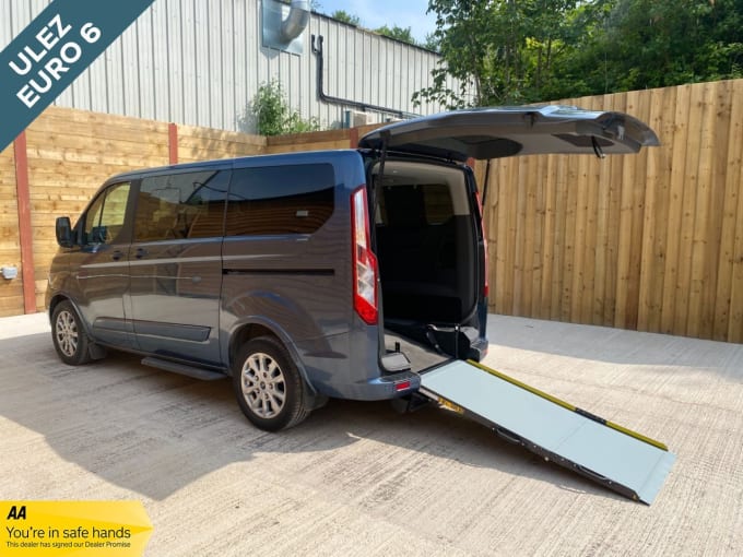 2025 Ford Tourneo Custom