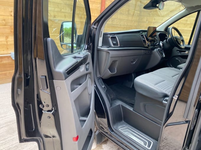 2025 Ford Tourneo Custom