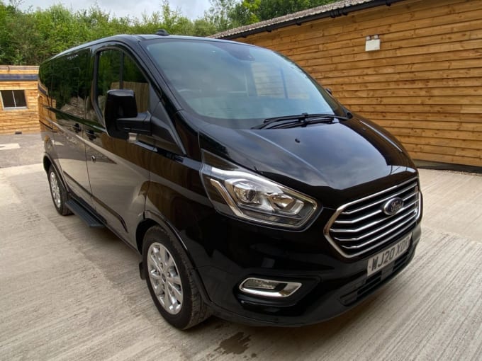 2025 Ford Tourneo Custom