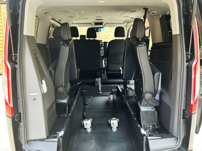 2025 Ford Tourneo Custom