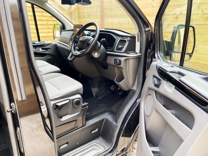 2025 Ford Tourneo Custom