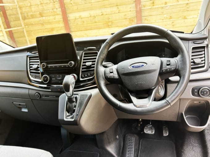 2025 Ford Tourneo Custom