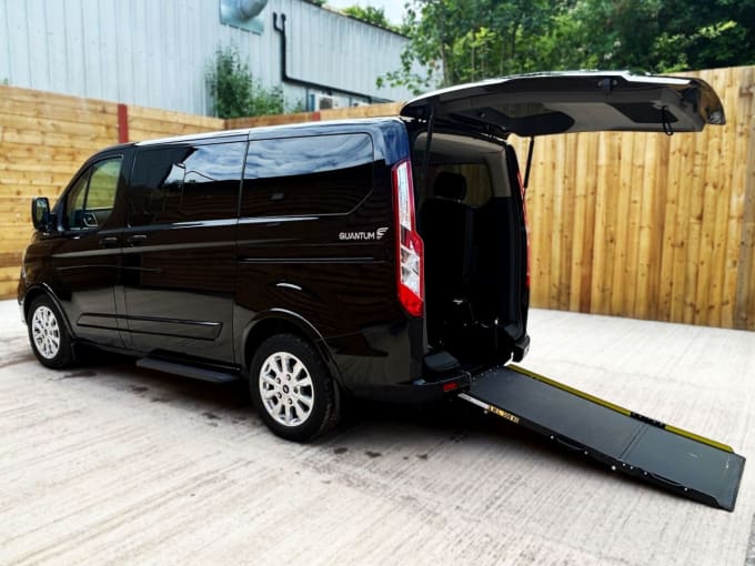 2025 Ford Tourneo Custom