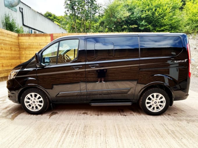 2025 Ford Tourneo Custom