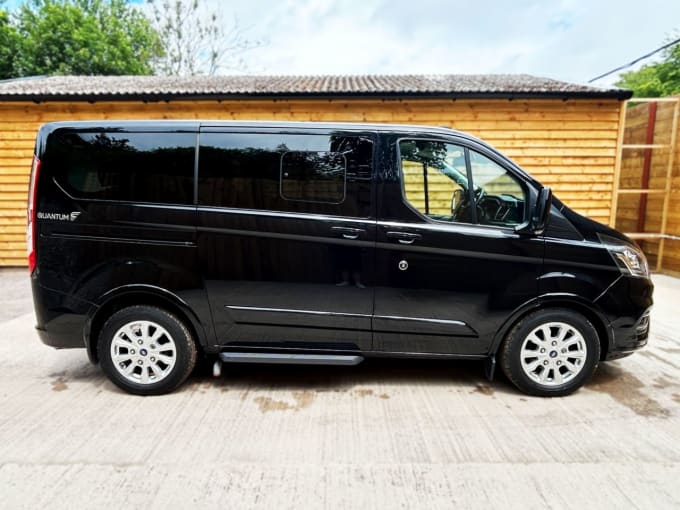 2025 Ford Tourneo Custom