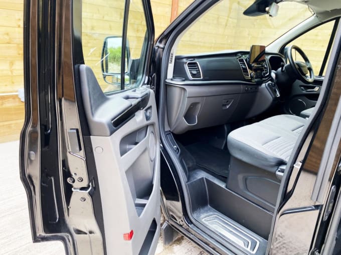 2025 Ford Tourneo Custom