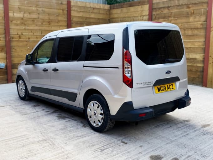 2025 Ford Grand Tourneo Connect