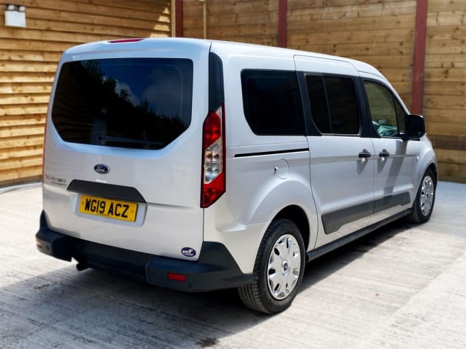 2025 Ford Grand Tourneo Connect