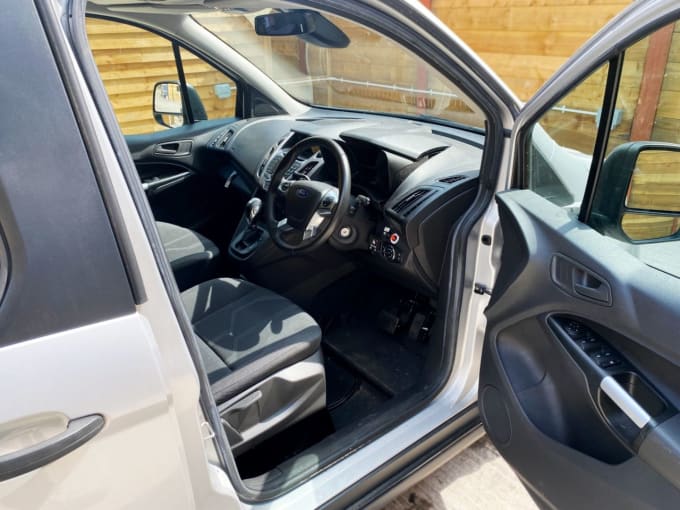 2025 Ford Grand Tourneo Connect