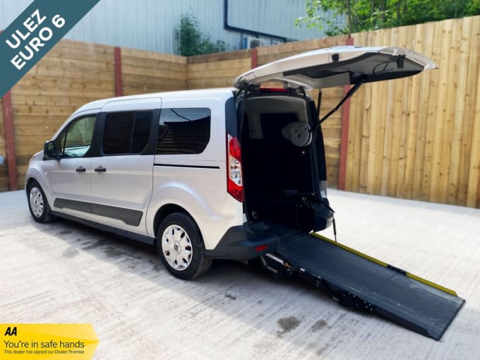2025 Ford Grand Tourneo Connect