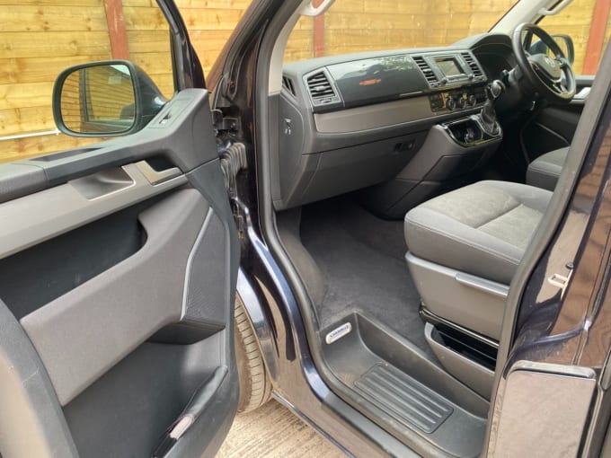 2025 Volkswagen Caravelle