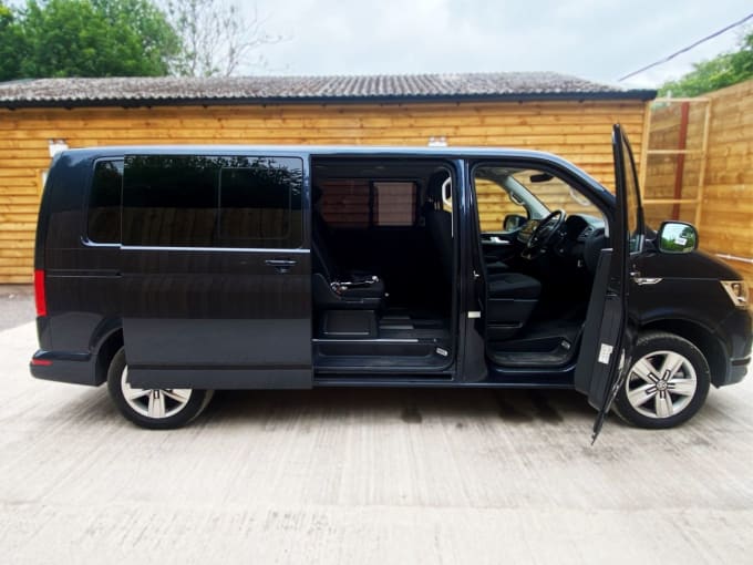 2025 Volkswagen Caravelle