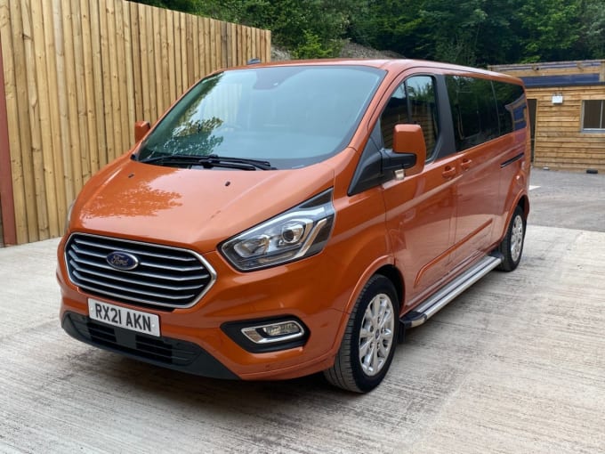 2025 Ford Tourneo Custom