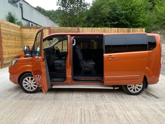 2025 Ford Tourneo Custom