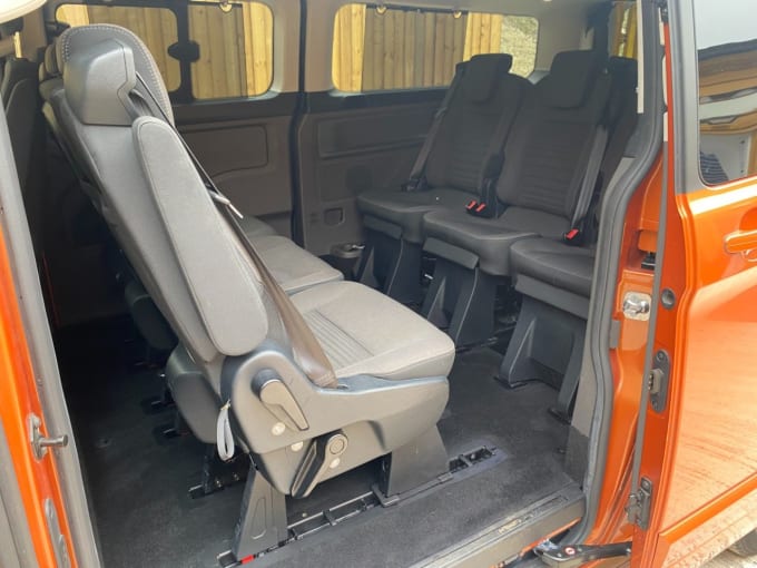 2025 Ford Tourneo Custom