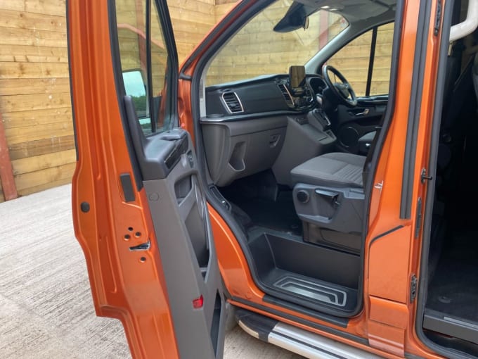 2025 Ford Tourneo Custom
