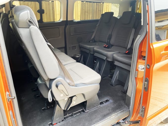 2025 Ford Tourneo Custom