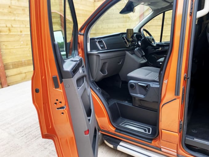 2025 Ford Tourneo Custom