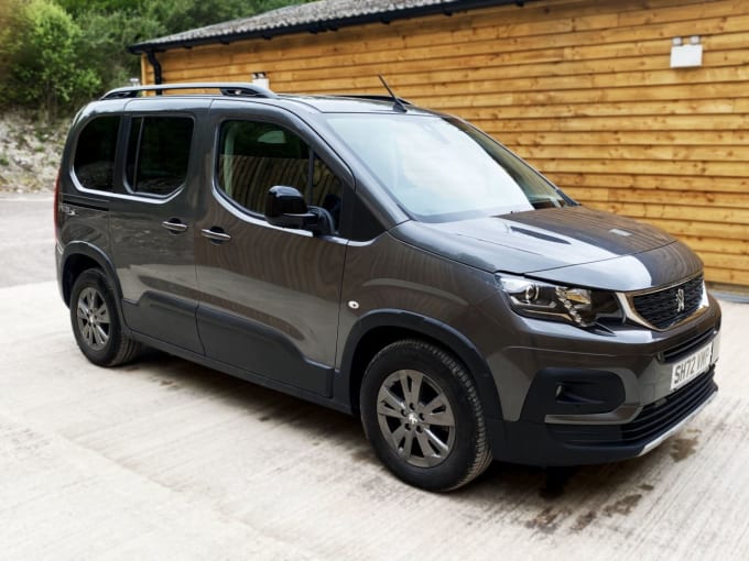 2025 Peugeot Rifter