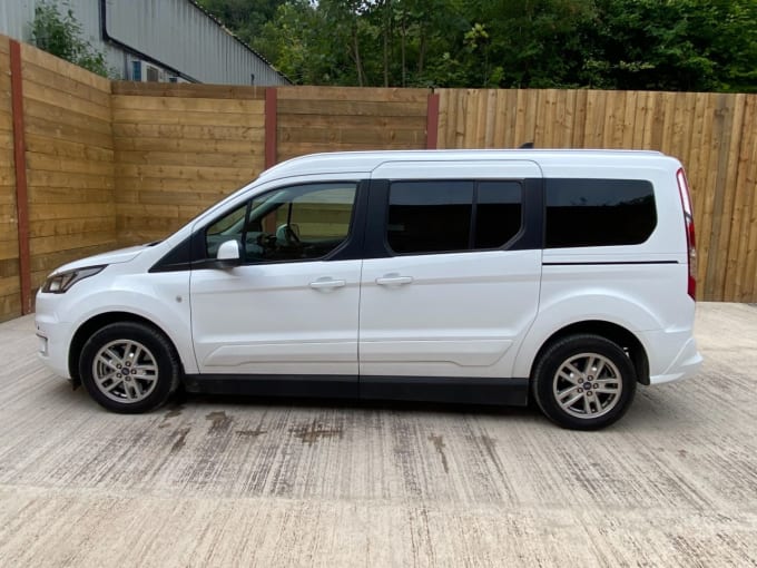 2025 Ford Grand Tourneo Connect