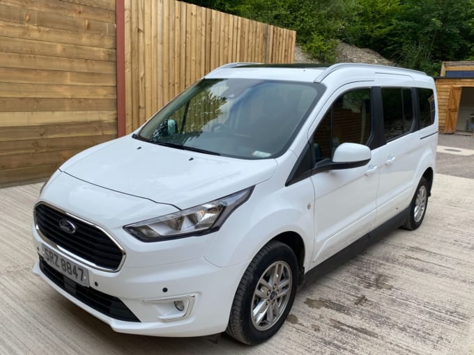 2025 Ford Grand Tourneo Connect