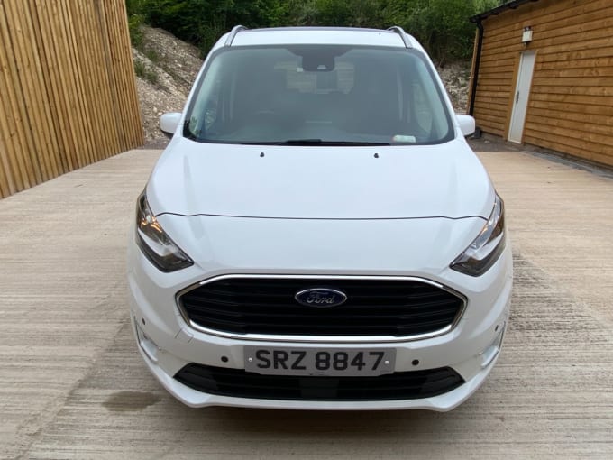 2025 Ford Grand Tourneo Connect