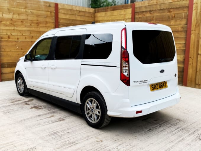 2025 Ford Grand Tourneo Connect