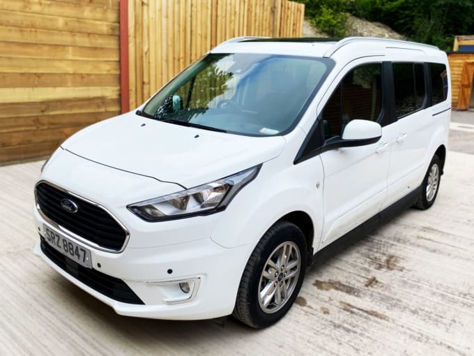 2025 Ford Grand Tourneo Connect