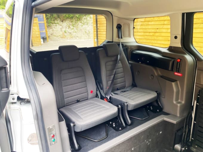 2025 Ford Grand Tourneo Connect