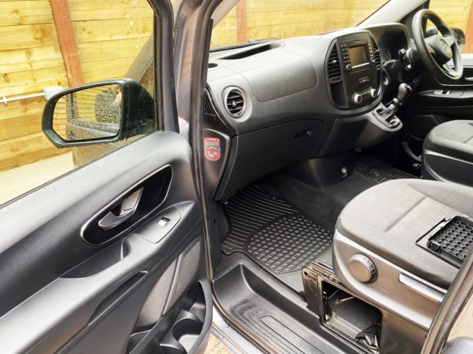 2025 Mercedes-benz Vito