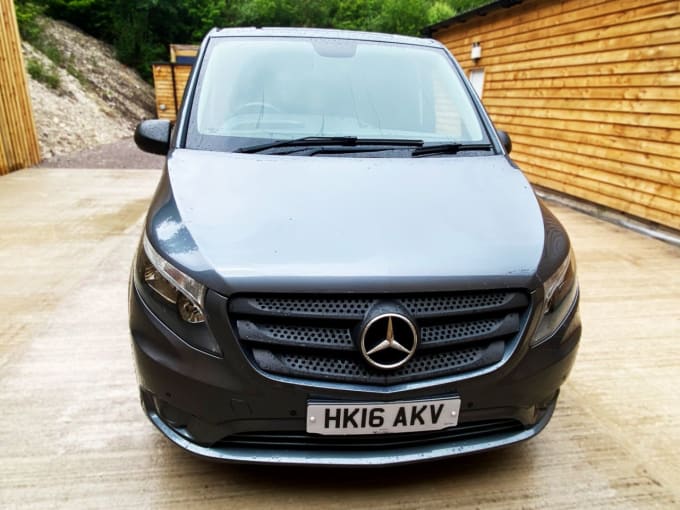 2025 Mercedes-benz Vito