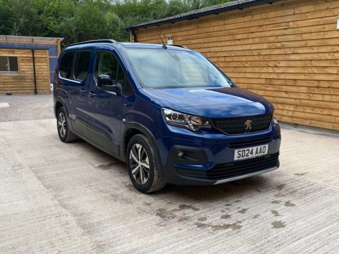 2025 Peugeot Rifter