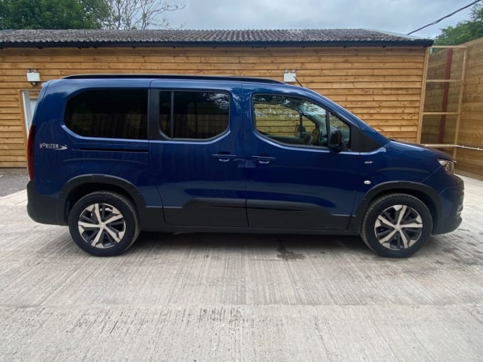 2025 Peugeot Rifter