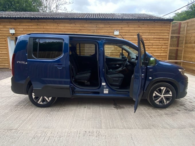 2025 Peugeot Rifter