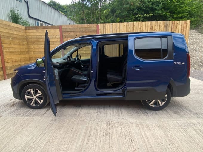 2025 Peugeot Rifter