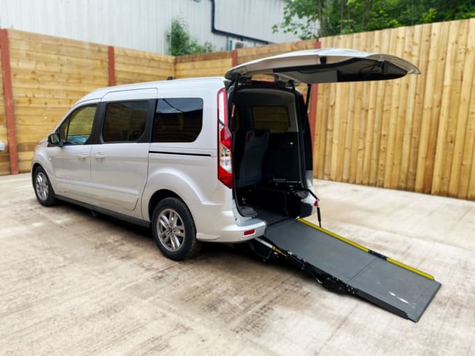 2025 Ford Grand Tourneo Connect