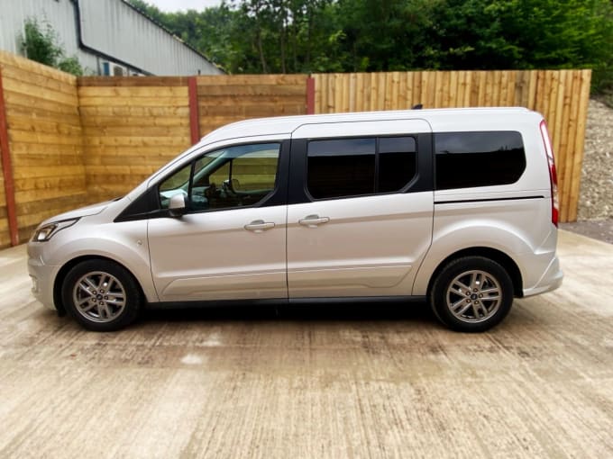 2025 Ford Grand Tourneo Connect