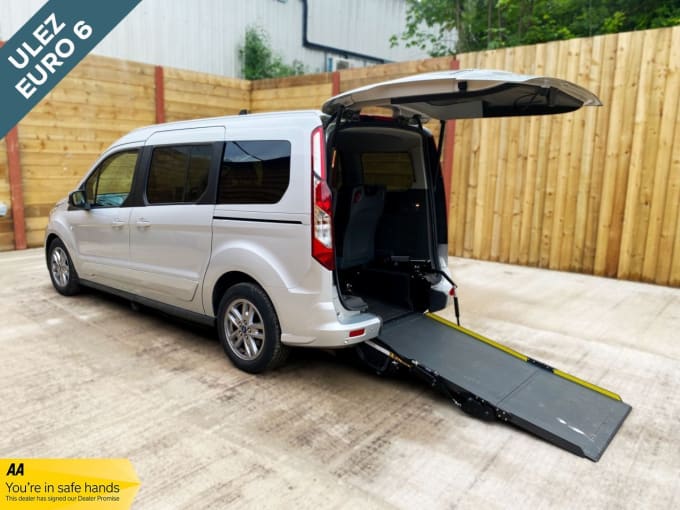 2025 Ford Grand Tourneo Connect