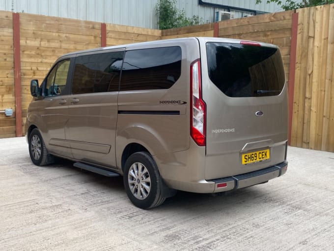 2025 Ford Tourneo Custom