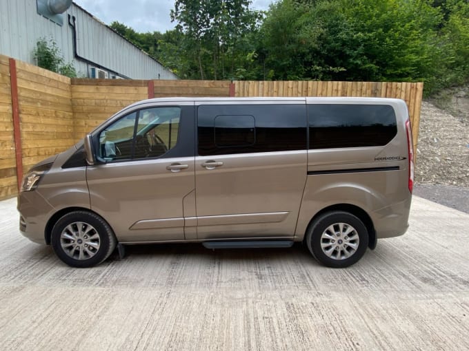 2025 Ford Tourneo Custom