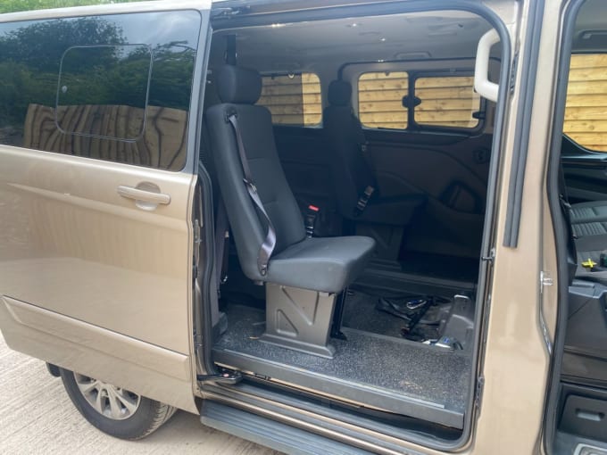 2025 Ford Tourneo Custom