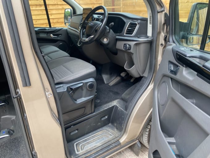 2025 Ford Tourneo Custom